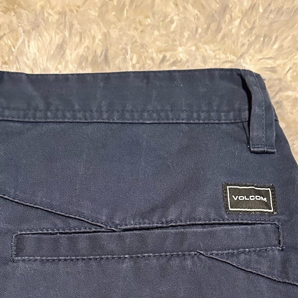 Volcrom Men's Size 34 True To This Navy Blue Shorts EUC - Picture 4 of 4